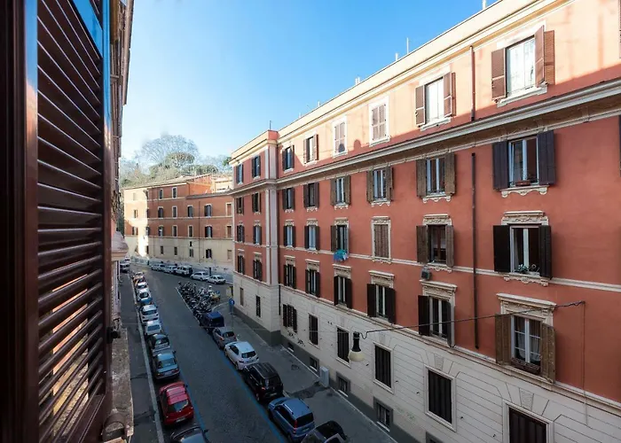Boutique Domus Trastevere Bertani Rom